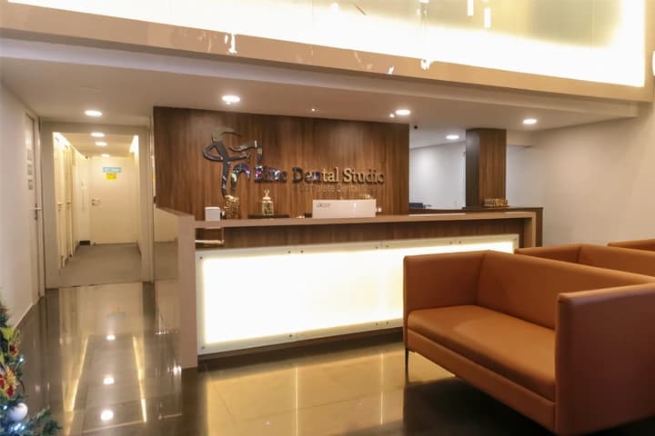 Elite Dental Studio Best Dental Clinic in Kochi reception